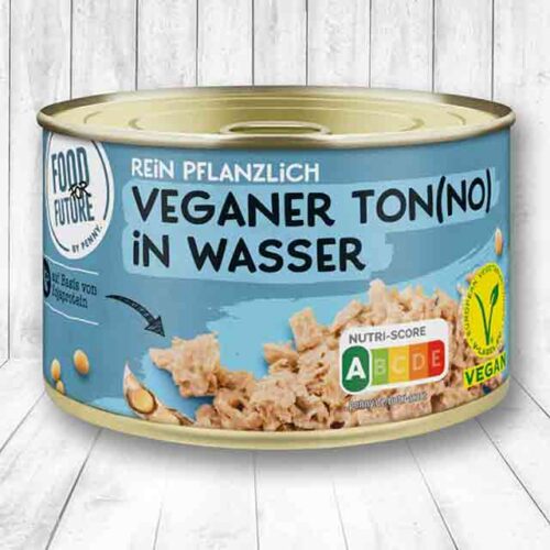 Eine Dose mit veganem Thunfisch in Wasser von Penny