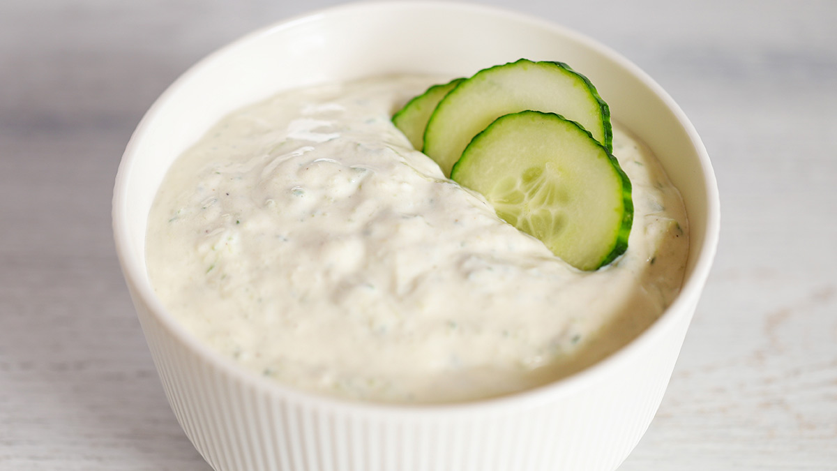 Veganer Tzatziki mit Crème fraîche