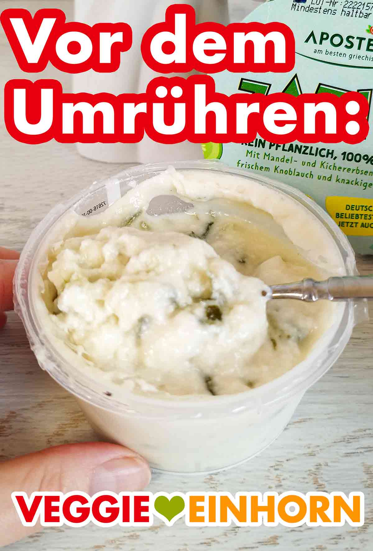 So sieht der vegane Zaziki von Apostels vor dem Umrühren aus. Der vegane Zaziki von Apostels vor dem Umrühren
