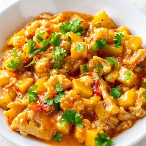 Cremiges veganes Aloo Gobi
