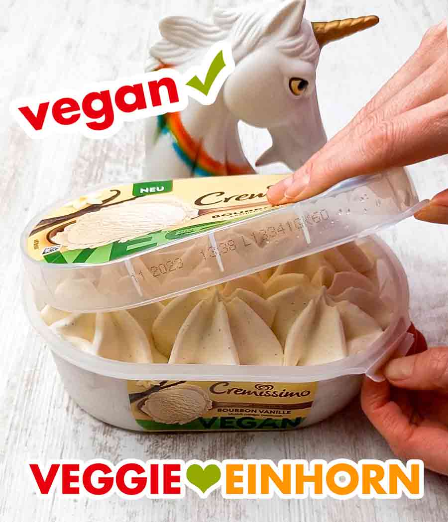 Öffnen der Cremissimo Packung Die Eiscreme Packung wird geöffnet