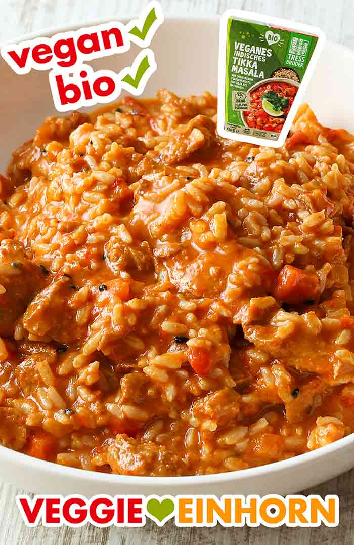 Das vegane Tikka Masala ist sehr appetitlich. Ein Teller mit veganem Tikka Masala von TressBrüder