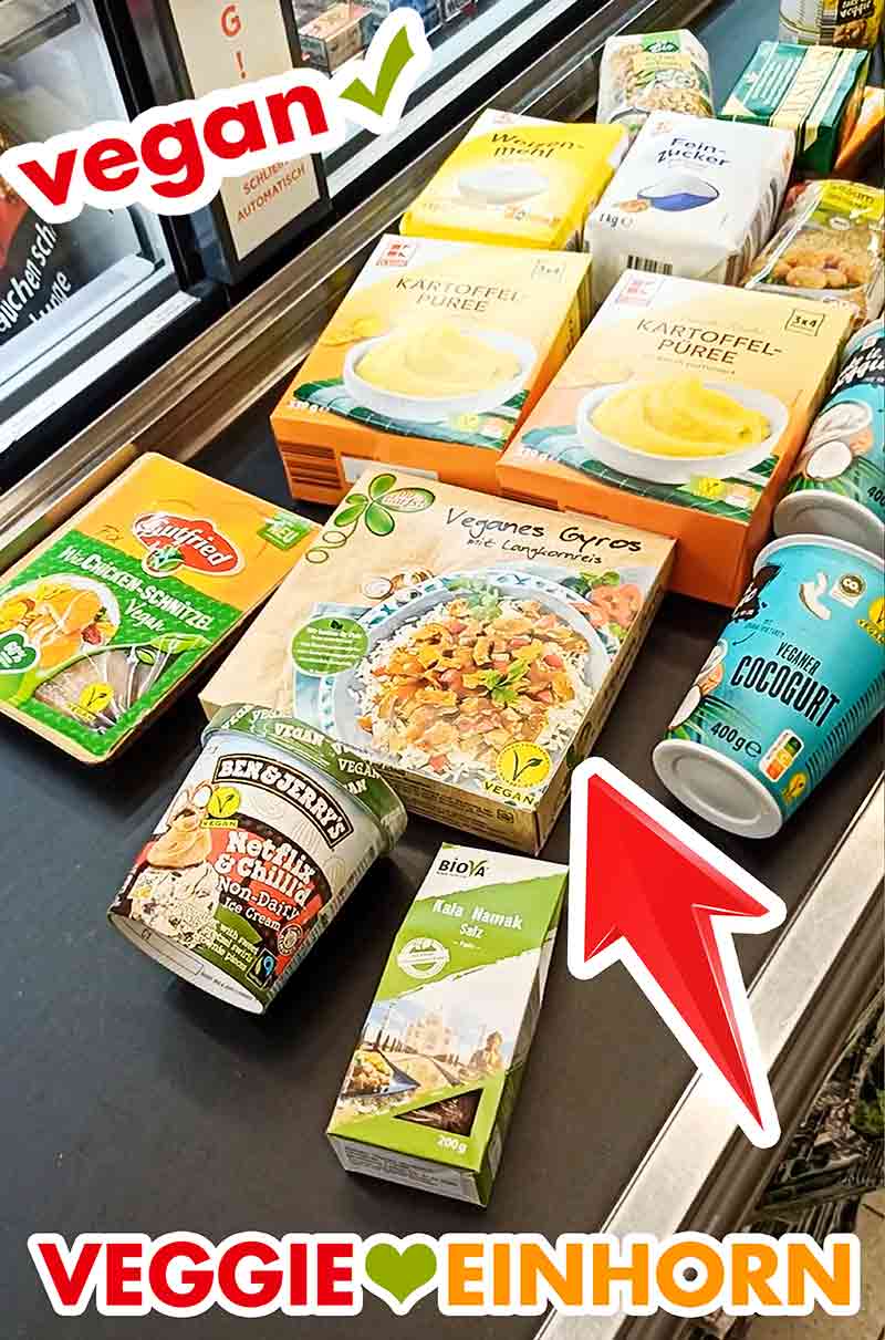 Ich habe das vegane Gyros bei Kaufland gekauft. Das vegane Gyros von Du Darfst auf dem Kassenband bei Kaufland