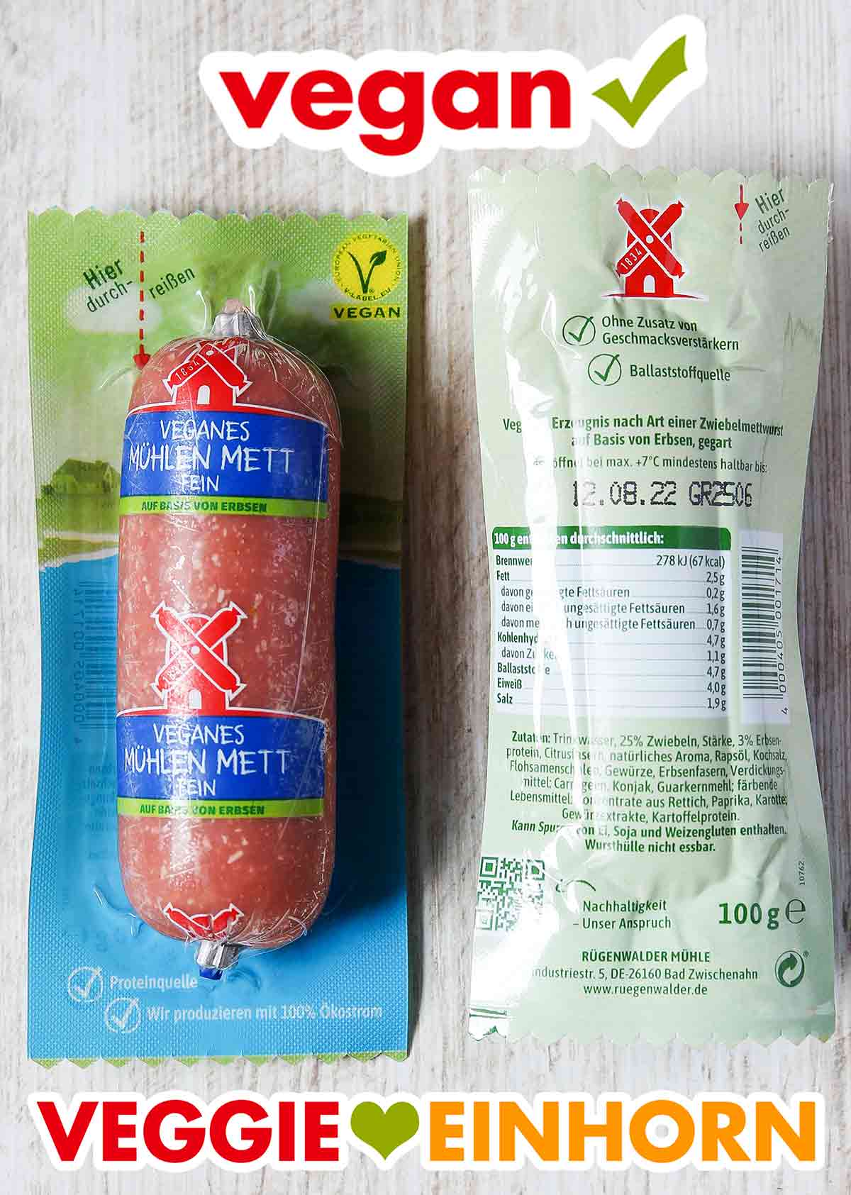 Auf der Packung des feinen Mühlen Metts ist ein Vegan Logo. Vorder- und Rückseite der Verpackung des veganen Rügenwalder Mühlen Metts