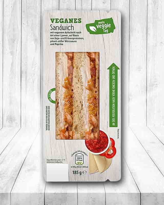 Eine Packung Veganes Sandwich von Aldi