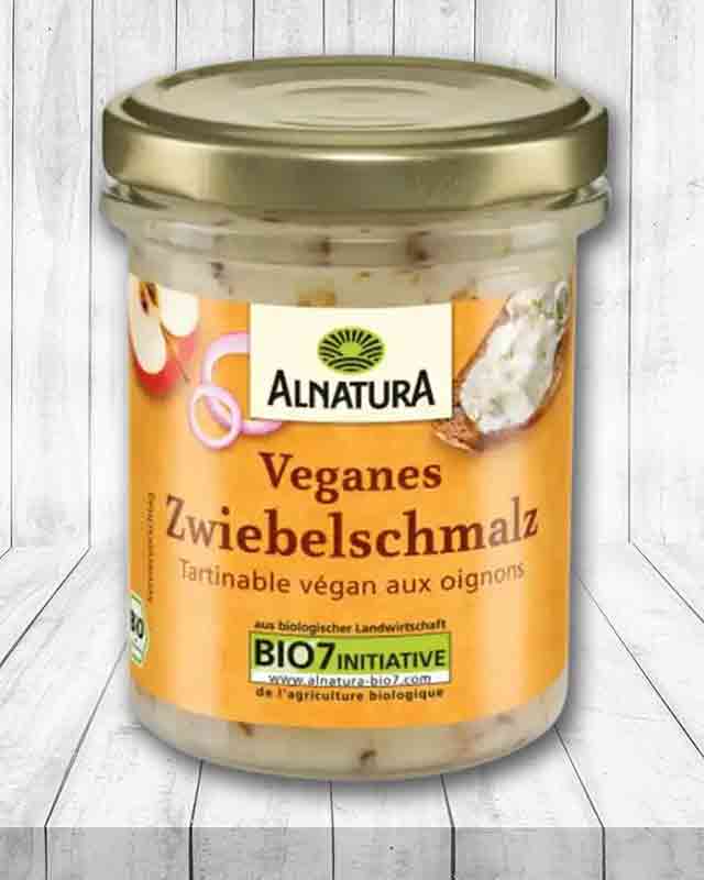 Ein Glas veganes Zwiebelschmalz von Alnatura