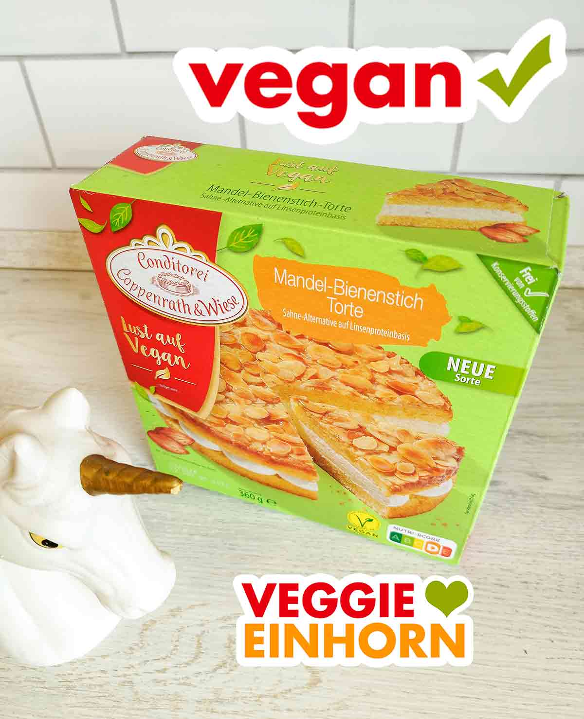 Die vegane Mandel-Bienenstich-Torte aus der Reihe Lust auf Vegan ist tiefgefroren. Tiefgekühlter veganer Bienenstich von Coppenrath und Wiese