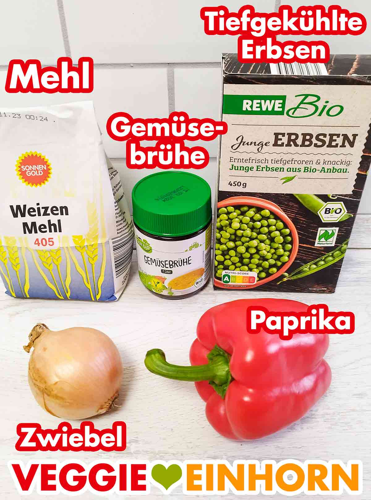 Weizenmehl Type 405, Gemüsebrühe Pulver, TK Erbsen, Zwiebel und rote Paprika Mehl, Aldi Gut Bio Gemüsebrühe Pulver, tiefgefrorene Erbsen von Rewe Bio, Zwiebel, rote Paprika