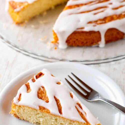 Veganer Zitronenkuchen aus der 26 cm Springform