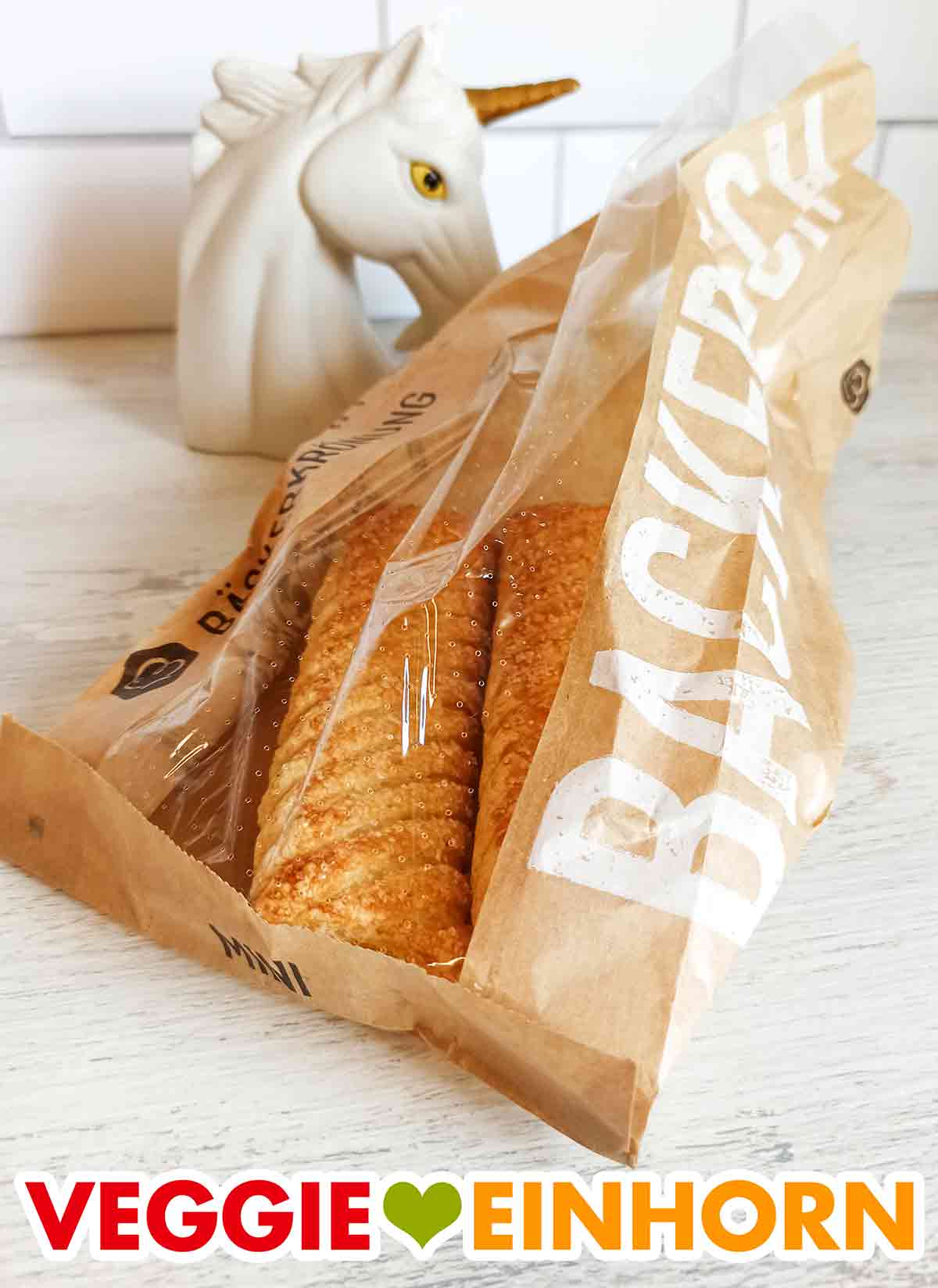 Bäckereitüte von Penny mit veganen Vanillestangen von Veganz Tüte mit veganen Vanillestangen von Veganz